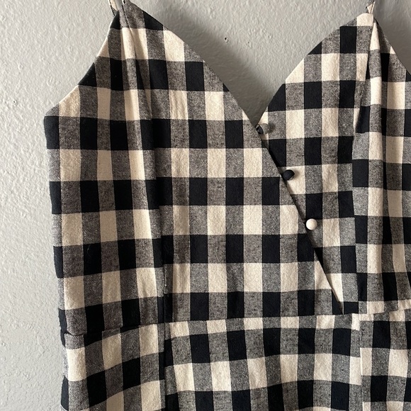 Black & White Gingham Top - Picture 3 of 12